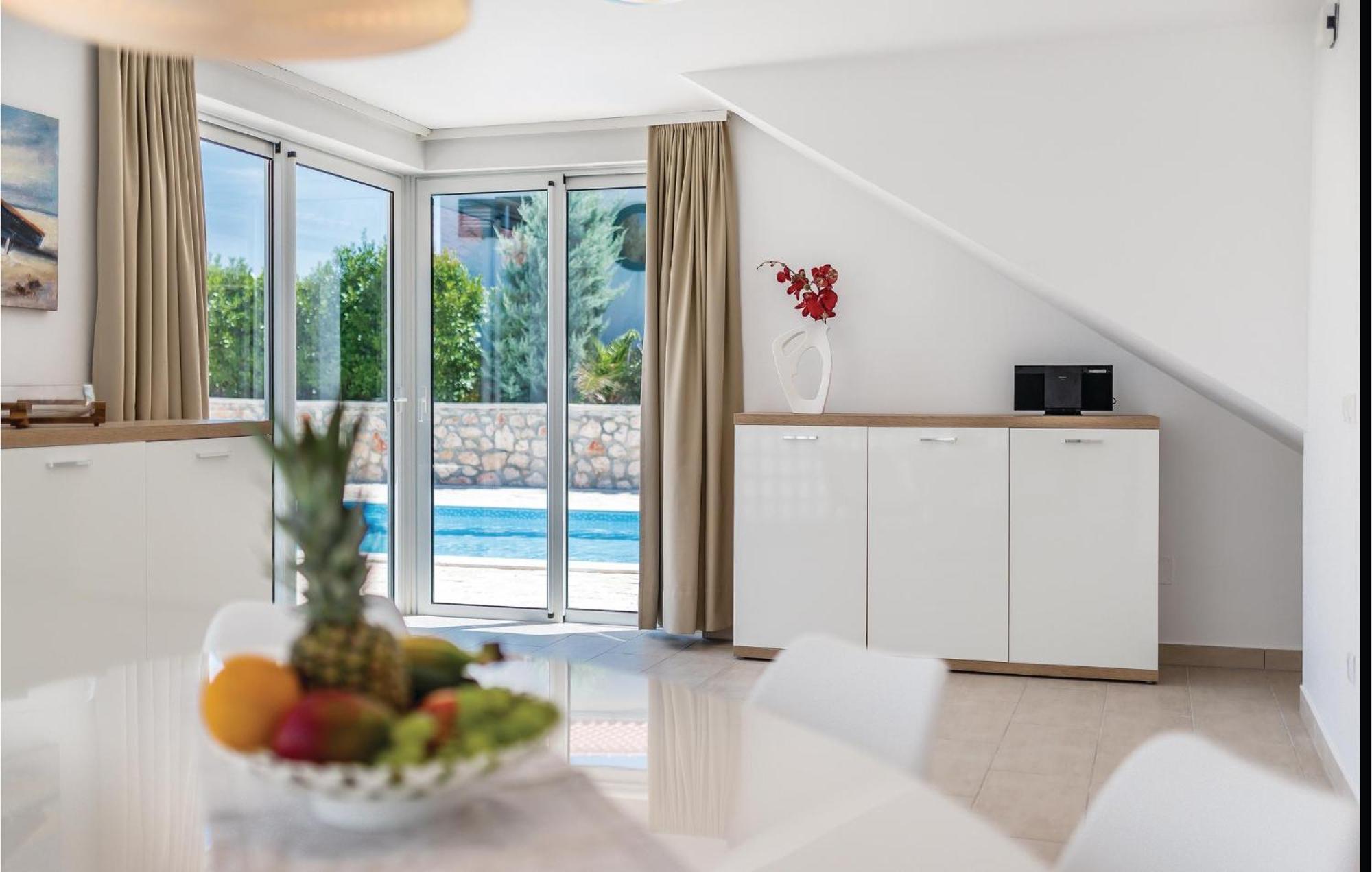 Stunning Home In Betina With Kitchen Esterno foto
