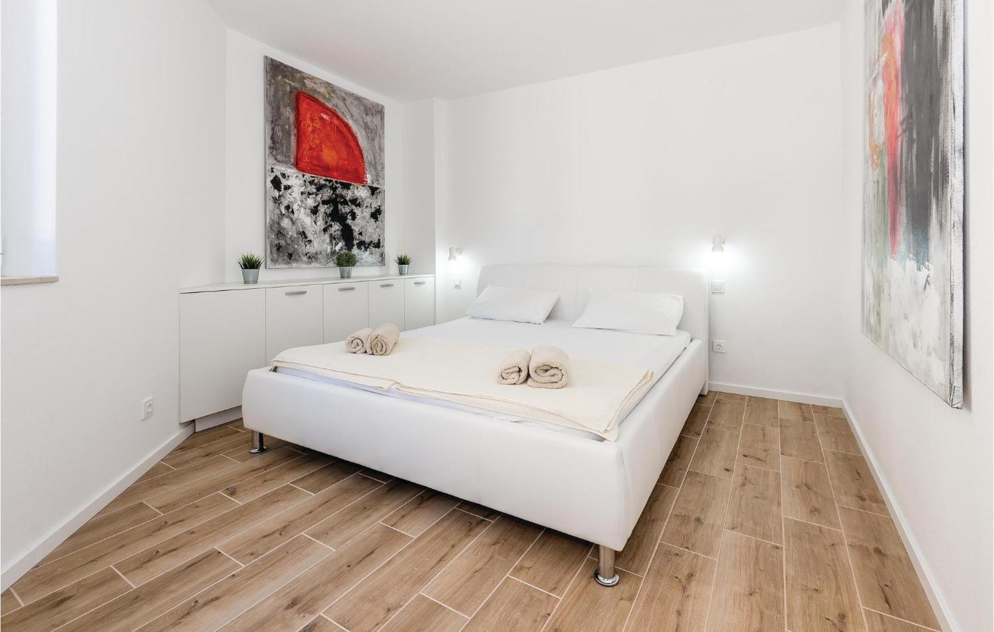 Stunning Home In Betina With Kitchen Esterno foto