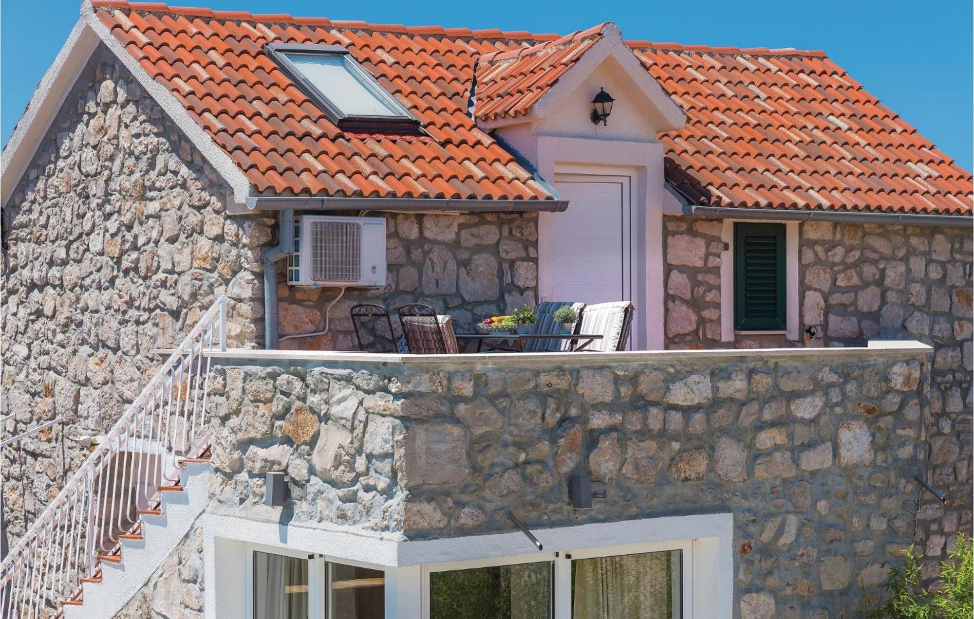 Stunning Home In Betina With Kitchen Esterno foto